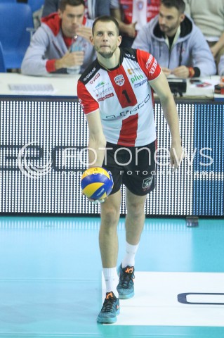  25.11.2015 RZESZOW<br />SIATKOWKA PLUSLIGA 2015/2016 MEN VOLLEYBALL POLAND POLISH PLUS LIGA LEAGUE SEASON 2015/2016<br />MECZ ASSECO RESOVIA RZESZOW - ZAKSA KEDZIERZYN KOZLE<br />N/Z BARTOSZ KUREK SYLWETKA <br /> 