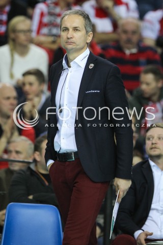  25.11.2015 RZESZOW<br />SIATKOWKA PLUSLIGA 2015/2016 MEN VOLLEYBALL POLAND POLISH PLUS LIGA LEAGUE SEASON 2015/2016<br />MECZ ASSECO RESOVIA RZESZOW - ZAKSA KEDZIERZYN KOZLE<br />N/Z ANDRZEJ KOWAL - I TRENER ( HEAD COACH ) SYLWETKA <br /> 