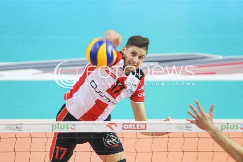  25.11.2015 RZESZOW<br />SIATKOWKA PLUSLIGA 2015/2016 MEN VOLLEYBALL POLAND POLISH PLUS LIGA LEAGUE SEASON 2015/2016<br />MECZ ASSECO RESOVIA RZESZOW - ZAKSA KEDZIERZYN KOZLE<br />N/Z NIKOLAY PENCHEV ( NIKOLAJ PENCZEW ) SYLWETKA ATAK<br /> 