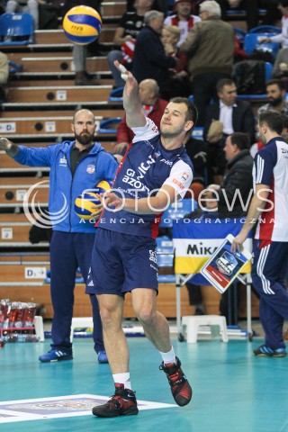  25.11.2015 RZESZOW<br />SIATKOWKA PLUSLIGA 2015/2016 MEN VOLLEYBALL POLAND POLISH PLUS LIGA LEAGUE SEASON 2015/2016<br />MECZ ASSECO RESOVIA RZESZOW - ZAKSA KEDZIERZYN KOZLE<br />N/Z DOMINIK WITCZAK SYLWETKA <br /> 