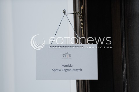  25.11.2015 WARSZAWA<br />POSIEDZENIE SEJMU<br />N/Z NAPIS TABLICZKA KOMISKA SPRAW ZAGRANICZNYCH <br /> 