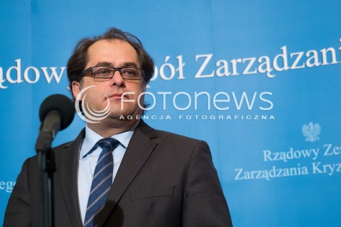  27.11.2015 WARSZAWA<br /> BRIEFING PRASOWY RZADU W SPRAWIE PORWANYCH MARYNARZY ZE STATKU U WYBRZEZY NIGERII W WARSZAWIE <br />N/Z MAREK GROBARCZYK<br /> 