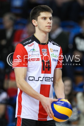  29.11.2015 RZESZOW<br />SIATKOWKA PLUSLIGA 2015/2016 MEN VOLLEYBALL POLAND POLISH PLUS LIGA LEAGUE SEASON 2015/2016<br />MECZ ASSECO RESOVIA RZESZOW - CUPRUM LUBIN<br />N/Z ALEKSANDER SLIWKA SYLWETKA <br /> 