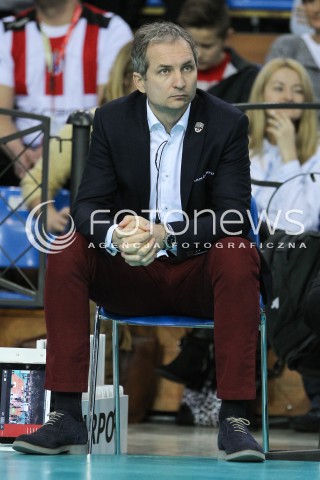  29.11.2015 RZESZOW<br />SIATKOWKA PLUSLIGA 2015/2016 MEN VOLLEYBALL POLAND POLISH PLUS LIGA LEAGUE SEASON 2015/2016<br />MECZ ASSECO RESOVIA RZESZOW - CUPRUM LUBIN<br />N/Z ANDRZEJ KOWAL - I TRENER ( HEAD COACH ) SYLWETKA <br /> 