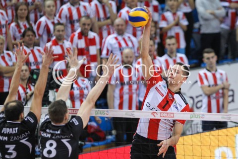  29.11.2015 RZESZOW<br />SIATKOWKA PLUSLIGA 2015/2016 MEN VOLLEYBALL POLAND POLISH PLUS LIGA LEAGUE SEASON 2015/2016<br />MECZ ASSECO RESOVIA RZESZOW - CUPRUM LUBIN<br />N/Z BARTOSZ KUREK <br /> 