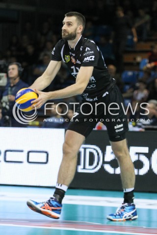  29.11.2015 RZESZOW<br />SIATKOWKA PLUSLIGA 2015/2016 MEN VOLLEYBALL POLAND POLISH PLUS LIGA LEAGUE SEASON 2015/2016<br />MECZ ASSECO RESOVIA RZESZOW - CUPRUM LUBIN<br />N/Z MARCIN MOZDZONEK SYLWETKA <br /> 