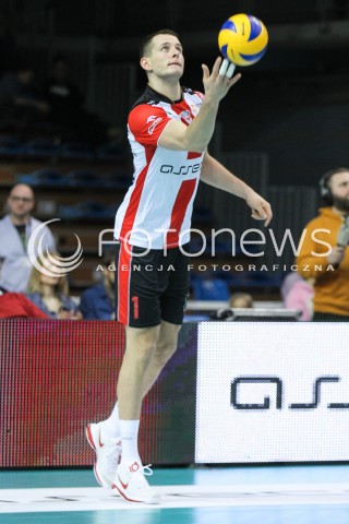  29.11.2015 RZESZOW<br />SIATKOWKA PLUSLIGA 2015/2016 MEN VOLLEYBALL POLAND POLISH PLUS LIGA LEAGUE SEASON 2015/2016<br />MECZ ASSECO RESOVIA RZESZOW - CUPRUM LUBIN<br />N/Z BARTOSZ KUREK SYLWETKA <br /> 
