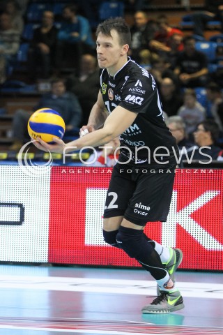  29.11.2015 RZESZOW<br />SIATKOWKA PLUSLIGA 2015/2016 MEN VOLLEYBALL POLAND POLISH PLUS LIGA LEAGUE SEASON 2015/2016<br />MECZ ASSECO RESOVIA RZESZOW - CUPRUM LUBIN<br />N/Z WOJCIECH WLODARCZYK SYLWETKA <br /> 