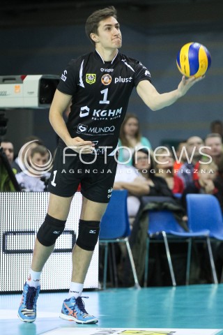  29.11.2015 RZESZOW<br />SIATKOWKA PLUSLIGA 2015/2016 MEN VOLLEYBALL POLAND POLISH PLUS LIGA LEAGUE SEASON 2015/2016<br />MECZ ASSECO RESOVIA RZESZOW - CUPRUM LUBIN<br />N/Z MATEUSZ MALINOWSKI SYLWETKA <br /> 