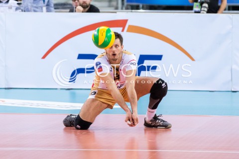  01.12.2015 LODZ POLAND<br />
SIATKOWKA LIGA MISTRZOW MEN CEV VOLLEYBALL CHAMPIONS LEAGUE 2015/2016<br />
MATCH PGE SKRA BELCHATOW - KNACK ROESELARE<br />
N/Z MICHAL WINIARSKI SYLWETKA<br />
 