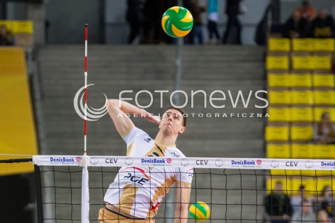  01.12.2015 LODZ POLAND<br />
SIATKOWKA LIGA MISTRZOW MEN CEV VOLLEYBALL CHAMPIONS LEAGUE 2015/2016<br />
MATCH PGE SKRA BELCHATOW - KNACK ROESELARE<br />
N/Z MARIUSZ WLAZLY SYLWETKA<br />
 