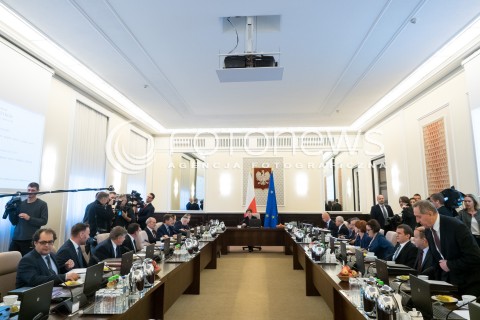  01.12.2015 WARSZAWA<br /> POSIEDZENIE RADY MINISTROW<br /> N/Z RADA MINISTROW<br /> 