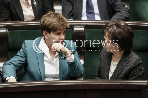  02.12.2015 WARSZAWA SEJM<br />TRZECIE POSIEDZENIE SEJMU VIII KADENCJI<br />N/Z PREMIER BEATA SZYDLO ELZBIETA WITEK<br /> 
