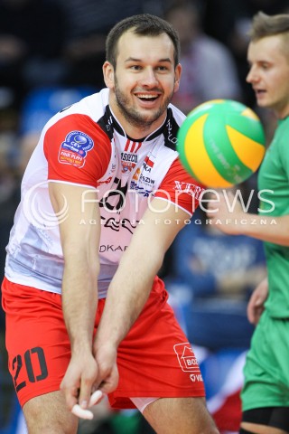  02.12.2015 RZESZOW POLAND<br />SIATKOWKA LIGA MISTRZOW <br />MEN CEV VOLLEYBALL CHAMPIONS LEAGUE 2015/2016<br />MATCH ASSECO RESOVIA - VOLLEY ASSE LENNIK <br />N/Z DOMINIK WITCZAK SYLWETKA <br /> 