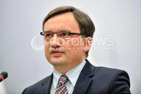  02.12.2015 WARSZAWA<br />KONFERENCJA RPASOWA MINISTRA SPRAWIEDLIWOSCI DOTYCZACA TRYBUNALU KONSTYTUCYJNEGO<br />N/Z MINISTER SPRAWIEDLIWOSCI ZBIGNIEW ZIOBRO <br /> 