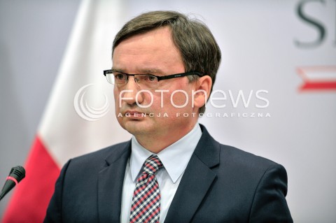  02.12.2015 WARSZAWA<br />KONFERENCJA RPASOWA MINISTRA SPRAWIEDLIWOSCI DOTYCZACA TRYBUNALU KONSTYTUCYJNEGO<br />N/Z MINISTER SPRAWIEDLIWOSCI ZBIGNIEW ZIOBRO <br /> 