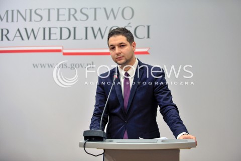 02.12.2015 WARSZAWA<br />KONFERENCJA RPASOWA MINISTRA SPRAWIEDLIWOSCI DOTYCZACA TRYBUNALU KONSTYTUCYJNEGO<br />N/Z MINISTER SPRAWIEDLIWOSCI ZBIGNIEW ZIOBRO <br /> 