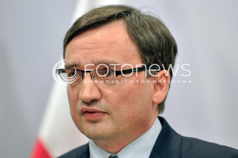  02.12.2015 WARSZAWA<br />KONFERENCJA RPASOWA MINISTRA SPRAWIEDLIWOSCI DOTYCZACA TRYBUNALU KONSTYTUCYJNEGO<br />N/Z MINISTER SPRAWIEDLIWOSCI ZBIGNIEW ZIOBRO <br /> 
