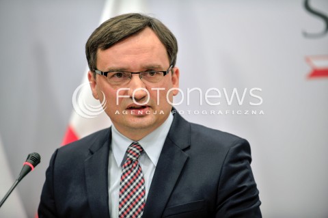  02.12.2015 WARSZAWA<br />KONFERENCJA RPASOWA MINISTRA SPRAWIEDLIWOSCI DOTYCZACA TRYBUNALU KONSTYTUCYJNEGO<br />N/Z MINISTER SPRAWIEDLIWOSCI ZBIGNIEW ZIOBRO <br /> 
