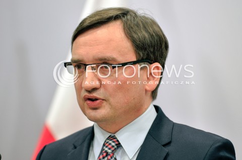  02.12.2015 WARSZAWA<br />KONFERENCJA RPASOWA MINISTRA SPRAWIEDLIWOSCI DOTYCZACA TRYBUNALU KONSTYTUCYJNEGO<br />N/Z MINISTER SPRAWIEDLIWOSCI ZBIGNIEW ZIOBRO <br /> 