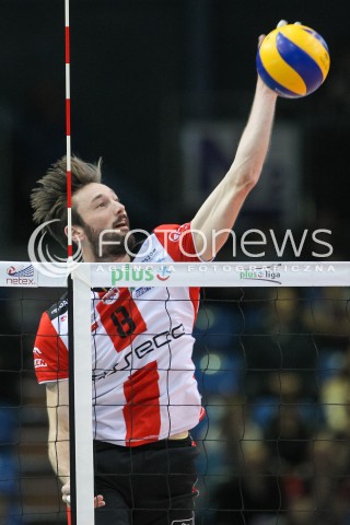 05.12.2015 RZESZOW<br />
SIATKOWKA PLUSLIGA 2015/2016 MEN VOLLEYBALL POLAND POLISH PLUS LIGA LEAGUE SEASON 2015/2016<br />
MECZ ASSECO RESOVIA RZESZOW - AZS POLITECHNIKA WARSZAWSKA<br />
N/Z JULIEN LYNEEL SYLWETKA ATAK<br />
 