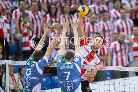  05.12.2015 RZESZOW<br />
SIATKOWKA PLUSLIGA 2015/2016 MEN VOLLEYBALL POLAND POLISH PLUS LIGA LEAGUE SEASON 2015/2016<br />
MECZ ASSECO RESOVIA RZESZOW - AZS POLITECHNIKA WARSZAWSKA<br />
N/Z BARTOSZ KUREK <br />
 