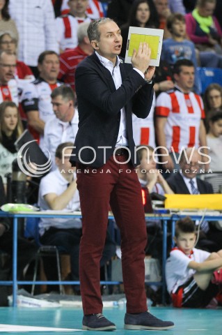  05.12.2015 RZESZOW<br />SIATKOWKA PLUSLIGA 2015/2016 MEN VOLLEYBALL POLAND POLISH PLUS LIGA LEAGUE SEASON 2015/2016<br />MECZ ASSECO RESOVIA RZESZOW - AZS POLITECHNIKA WARSZAWSKA<br />N/Z ANDRZEJ KOWAL - I TRENER ( HEAD COACH ) SYLWETKA <br /> 
