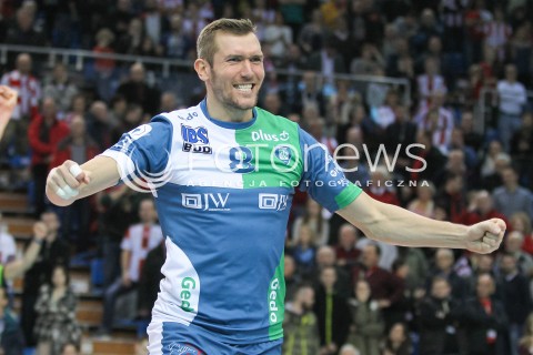  05.12.2015 RZESZOW<br />SIATKOWKA PLUSLIGA 2015/2016 MEN VOLLEYBALL POLAND POLISH PLUS LIGA LEAGUE SEASON 2015/2016<br />MECZ ASSECO RESOVIA RZESZOW - AZS POLITECHNIKA WARSZAWSKA<br />N/Z WALDEMAR SWIRYDOWICZ RADOSC EMOCJE SYLWETKA <br /> 