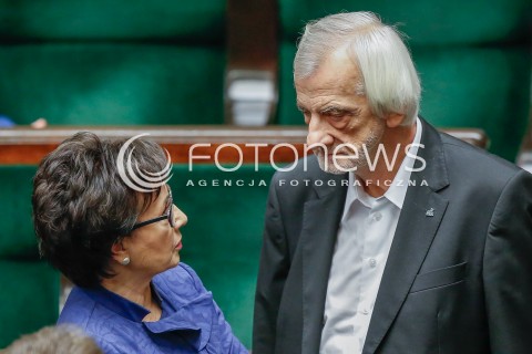  09.12.2015 WARSZAWA SEJM<br />CZWARTE POSIEDZENIE SEJMU VIII KADENCJI<br />N/Z ELZBIETA WITEK RYSZARD TERLECKI<br /> 