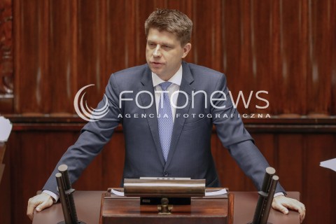  09.12.2015 WARSZAWA SEJM<br />CZWARTE POSIEDZENIE SEJMU VIII KADENCJI<br />N/Z RYSZARD PETRU<br /> 