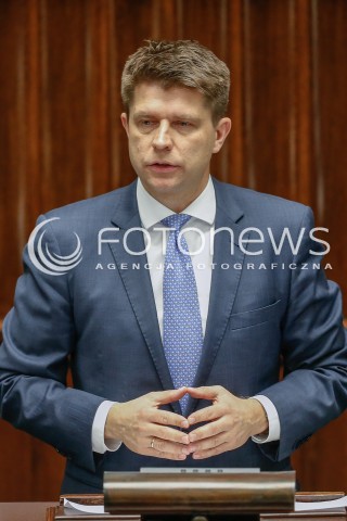  09.12.2015 WARSZAWA SEJM<br />CZWARTE POSIEDZENIE SEJMU VIII KADENCJI<br />N/Z RYSZARD PETRU<br /> 