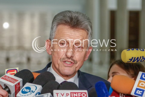  09.12.2015 WARSZAWA SEJM<br />CZWARTE POSIEDZENIE SEJMU VIII KADENCJI<br />N/Z STANISLAW PIOTROWICZ<br /> 