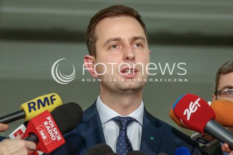  09.12.2015 WARSZAWA SEJM<br />CZWARTE POSIEDZENIE SEJMU VIII KADENCJI<br />N/Z WLADYSLAW KOSINIAK - KAMYSZ<br /> 