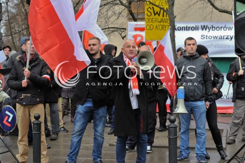  12.12.2015 WARSZAWA<br />MANIFESTACJA W OBRONIE TRYBYNALU KONSTYTUCYJNEGO<br />N/Z MARIAN KOWALSKI NARODOWCY<br /> 