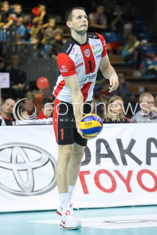  12.12.2015 RZESZOW<br />SIATKOWKA PLUSLIGA 2015/2016 MEN VOLLEYBALL POLAND POLISH PLUS LIGA LEAGUE SEASON 2015/2016<br />MECZ ASSECO RESOVIA RZESZOW - INDYKPOL AZS OLSZTYN<br />N/Z BARTOSZ KUREK SYLWETKA <br /> 