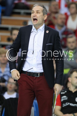  12.12.2015 RZESZOW<br />SIATKOWKA PLUSLIGA 2015/2016 MEN VOLLEYBALL POLAND POLISH PLUS LIGA LEAGUE SEASON 2015/2016<br />MECZ ASSECO RESOVIA RZESZOW - INDYKPOL AZS OLSZTYN<br />N/Z ANDRZEJ KOWAL - I TRENER ( HEAD COACH ) SYLWETKA <br /> 