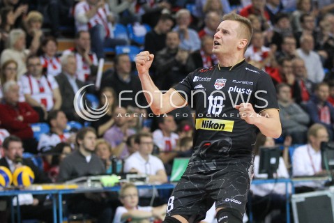  12.12.2015 RZESZOW<br />SIATKOWKA PLUSLIGA 2015/2016 MEN VOLLEYBALL POLAND POLISH PLUS LIGA LEAGUE SEASON 2015/2016<br />MECZ ASSECO RESOVIA RZESZOW - INDYKPOL AZS OLSZTYN<br />N/Z DAMIAN WOJTASZEK SYLWETKA RADOSC EMOCJE <br /> 