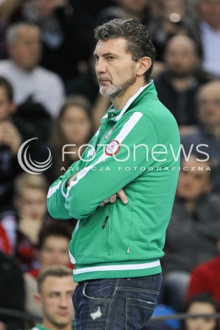  12.12.2015 RZESZOW<br />SIATKOWKA PLUSLIGA 2015/2016 MEN VOLLEYBALL POLAND POLISH PLUS LIGA LEAGUE SEASON 2015/2016<br />MECZ ASSECO RESOVIA RZESZOW - INDYKPOL AZS OLSZTYN<br />N/Z ANDREA GARDINI - I TRENER ( HEAD COACH ) SYLWETKA <br /> 