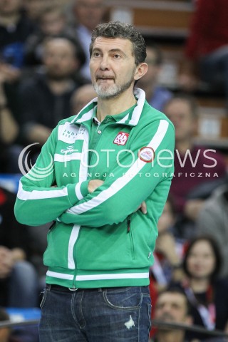  12.12.2015 RZESZOW<br />SIATKOWKA PLUSLIGA 2015/2016 MEN VOLLEYBALL POLAND POLISH PLUS LIGA LEAGUE SEASON 2015/2016<br />MECZ ASSECO RESOVIA RZESZOW - INDYKPOL AZS OLSZTYN<br />N/Z ANDREA GARDINI - I TRENER ( HEAD COACH ) SYLWETKA <br /> 