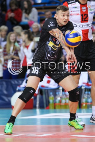  12.12.2015 RZESZOW<br />SIATKOWKA PLUSLIGA 2015/2016 MEN VOLLEYBALL POLAND POLISH PLUS LIGA LEAGUE SEASON 2015/2016<br />MECZ ASSECO RESOVIA RZESZOW - INDYKPOL AZS OLSZTYN<br />N/Z KRZYSZTOF IGNACZAK SYLWETKA <br /> 
