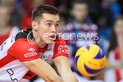  12.12.2015 RZESZOW<br />SIATKOWKA PLUSLIGA 2015/2016 MEN VOLLEYBALL POLAND POLISH PLUS LIGA LEAGUE SEASON 2015/2016<br />MECZ ASSECO RESOVIA RZESZOW - INDYKPOL AZS OLSZTYN<br />N/Z THOMAS JAESCHKE SYLWETKA <br /> 