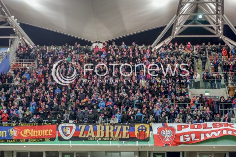  13.12.2015 WARSZAWA PILKA NOZNA <br />FOOTBALL EKSTRAKLASA STADION LEGII<br />MECZ LEGIA WARSZAWA - PIAST GLIWICE<br />N/Z KIBICE PIAST<br /> 