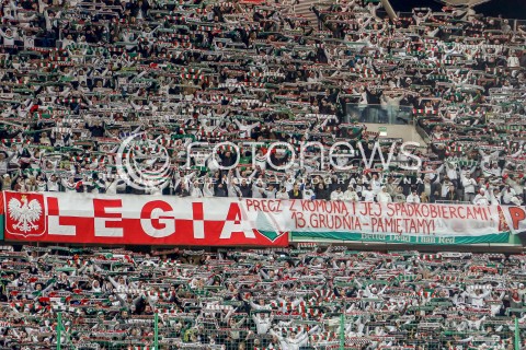  13.12.2015 WARSZAWA PILKA NOZNA <br />FOOTBALL EKSTRAKLASA STADION LEGII<br />MECZ LEGIA WARSZAWA - PIAST GLIWICE<br />N/Z KIBICE LEGII ZYLETA<br /> 