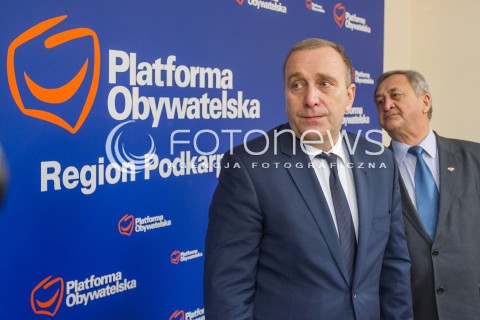  14.12.2015 RZESZOW<br />WIZYTA KANDYDATA NA SZEFA PLATFORMY OBYWATELSKIEJ GRZEGORZA SCHETYNY W RZESZOWIE<br />N/Z GRZEGORZ SCHETYNA JAN TOMAKA<br /> 