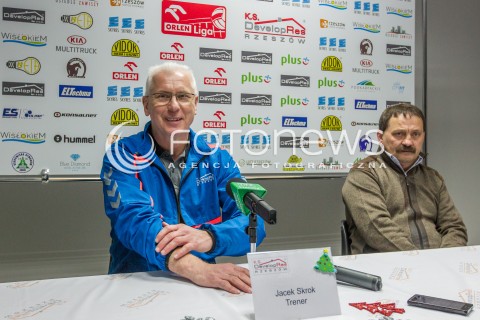  16.12.2015 RZESZOW SIATKOWKA <br />PREZENTACJA NOWEGO TRENERA DEVELOPRES SKYRES RZESZOW<br />N/Z JACEK SKROK WIESLAW KOZIEL<br /> 