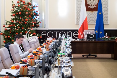  21.12.2015 WARSZAWA<br /> POSIEDZENIE RADY MINISTROW<br /> N/Z  ZBIGNIEW ZIOBRO<br /> 