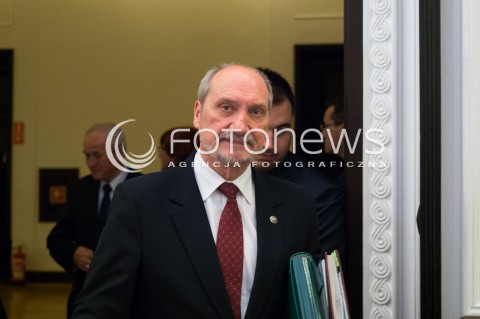  21.12.2015 WARSZAWA<br /> POSIEDZENIE RADY MINISTROW<br /> N/Z  ANTONI MACIEREWICZ<br /> 