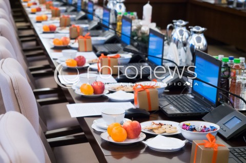  21.12.2015 WARSZAWA<br /> POSIEDZENIE RADY MINISTROW<br /> N/Z  SWIATECZNE DEKORACJE PODCZAS POSIEDZENIE RADY MINISTROW <br /> 