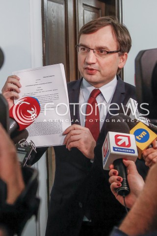  29.12.2015 WARSZAWA SEJM<br />POSIEDZENIE SEJMU VIII KADENCJI<br />N/Z ZBIGNIEW ZIOBRO PROJEKT USTAWY O PRZECIWDZIALANIU ZAGROZENIOM PRZESTEPCZOSCIA NA TLE SEKSUALNYM<br /> 