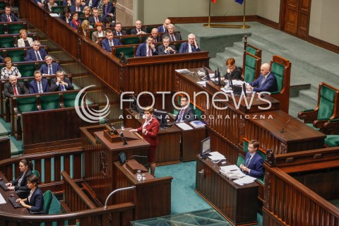  29.12.2015 WARSZAWA SEJM<br />POSIEDZENIE SEJMU VIII KADENCJI<br />N/Z PREMIER BEATA SZYDLO SALA OBRAD WIDOK VIEW<br /> 
